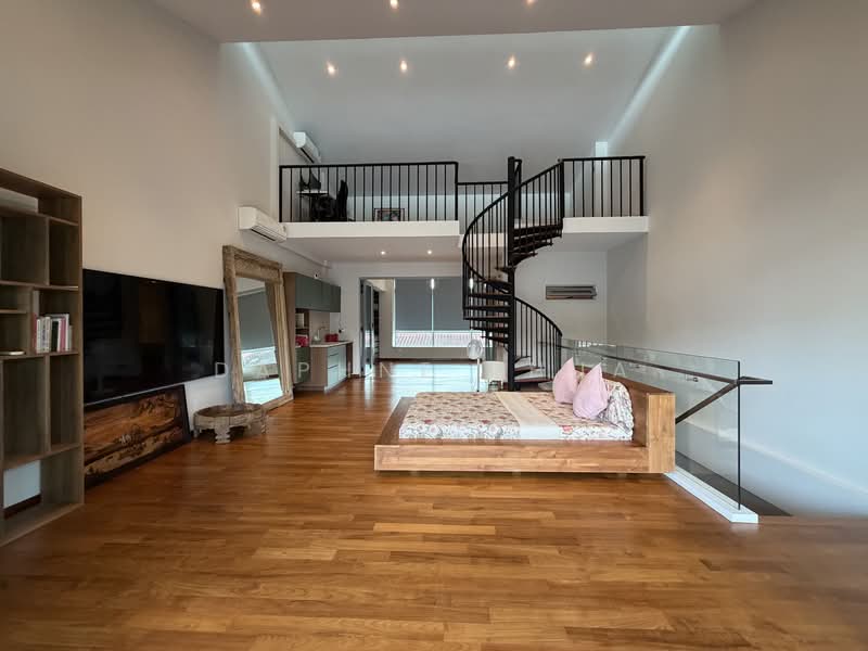 Teacher's Housing Estate, Iqbal Avenue, 5 Bedrooms, 3,800 sqft, Terraced House For Rent, by Daphne Phua, 500126048 - Featuring private living space & pantry! - PropertyGuru.com.sg