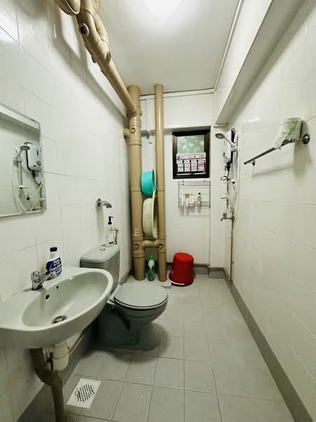 289 Bishan Street 24, 289 Bishan Street 24, 3 Bedrooms, 1,076 sqft, HDB Flat For Sale, by Andee Loo, 500126056 - Bathroom - PropertyGuru.com.sg