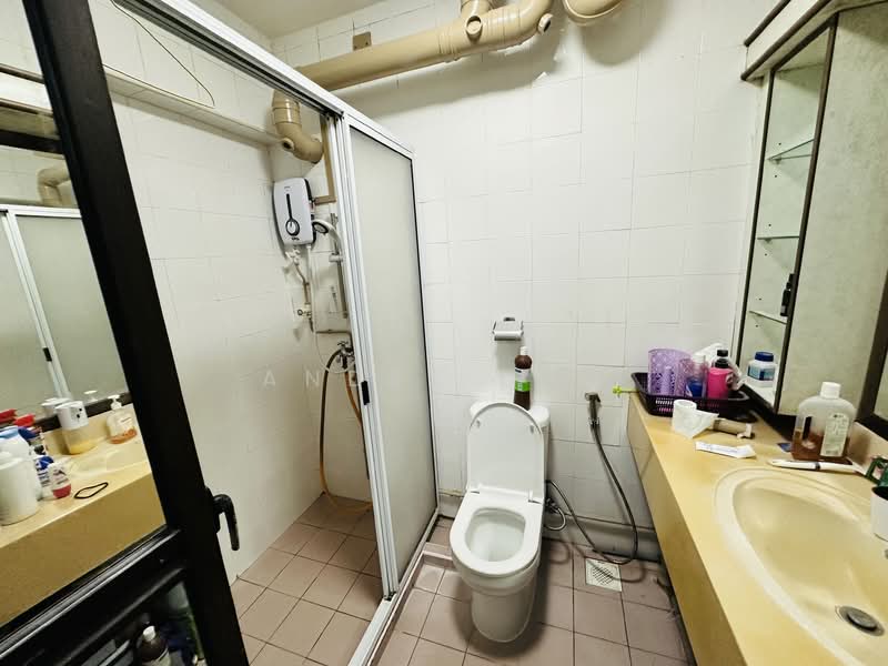 289 Bishan Street 24, 289 Bishan Street 24, 3 Bedrooms, 1,076 sqft, HDB Flat For Sale, by Andee Loo, 500126056 - Bathroom - PropertyGuru.com.sg