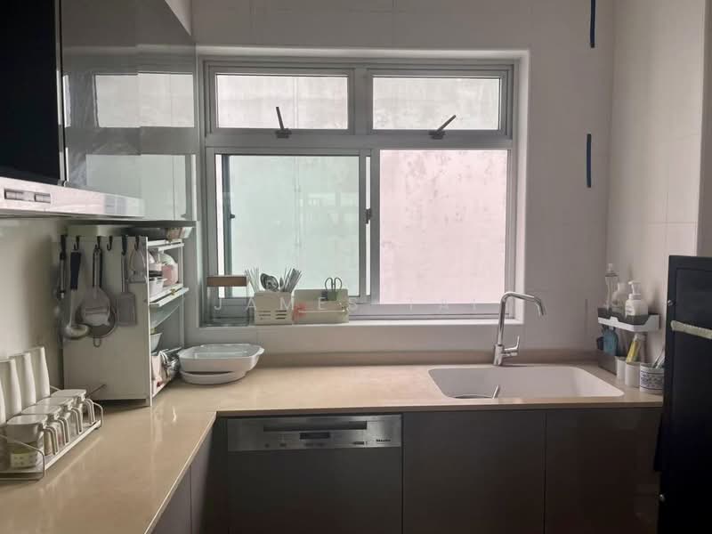 292C Bukit Batok East Avenue 6, 292C Bukit Batok East Avenue 6, 3 Bedrooms, 1,216 sqft, HDB Flat For Sale, by James Tai, 500126061 - Kitchen - PropertyGuru.com.sg