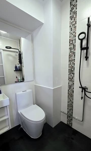 333 Ubi Avenue 1, 333 Ubi Avenue 1, 3 Bedrooms, 1,571 sqft, HDB Flat For Sale, by Tiong Poh Shien, 500126068 - Bathroom - PropertyGuru.com.sg