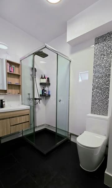 333 Ubi Avenue 1, 333 Ubi Avenue 1, 3 Bedrooms, 1,571 sqft, HDB Flat For Sale, by Tiong Poh Shien, 500126068 - Bathroom - PropertyGuru.com.sg