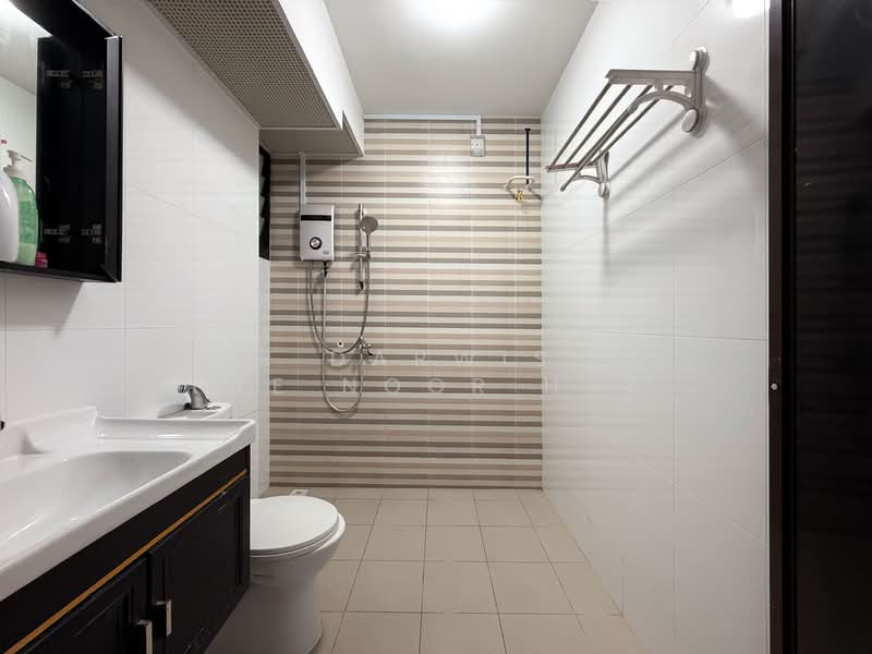 415D Northshore Drive, 415D Northshore Drive, 3 Bedrooms, 1,205 sqft, HDB Flat For Sale, by Nur Darwisyah Binte Noor Haidi (Wiwi), 500126069 - Bathroom - PropertyGuru.com.sg