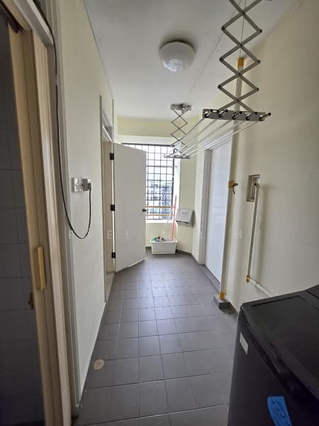 Amber Point, 1 Amber Road, 3 Bedrooms, 1,690 sqft, Condominium For Sale, by Evelyn Lim, 500126074 - Corridor - PropertyGuru.com.sg
