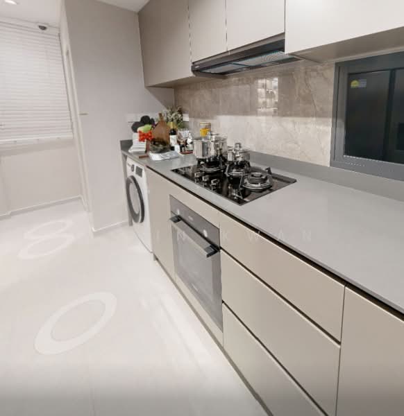 Norwood Grand, 10 Champions Way, 4 Bedrooms, 1,313 sqft, Condominium For Sale, by Alvin Kwan, 500126076 - Kitchen - PropertyGuru.com.sg