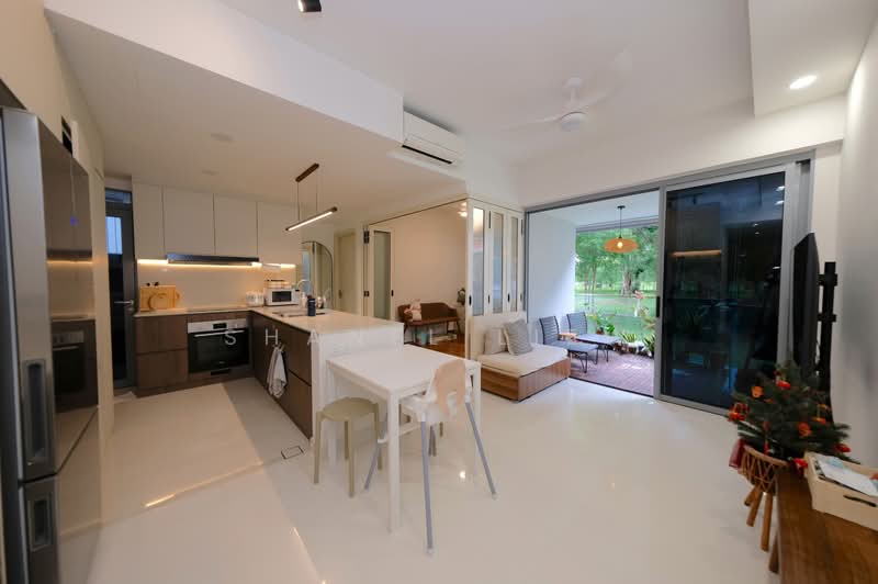 Primo Residences, 203 Jalan Pelikat, 2 Bedrooms, 818 sqft, Condominium For Sale, by Shanel Liew, 500126078 - Kitchen - PropertyGuru.com.sg