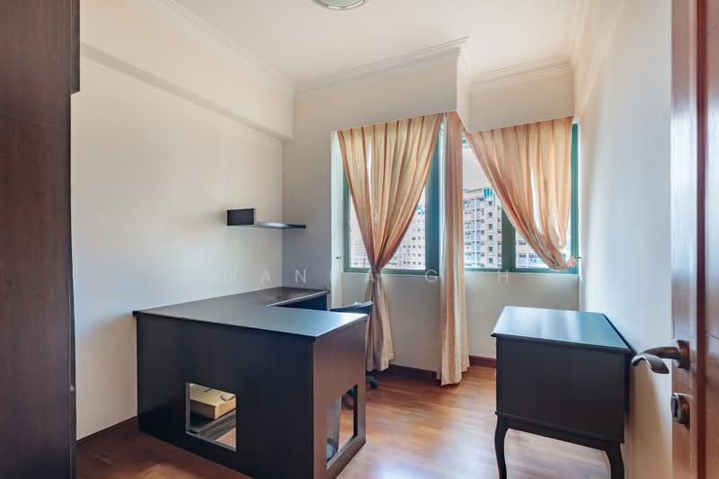 Palm Gardens, 2B Hong San Walk, 3 Bedrooms, 1,206 sqft, Condominium For Sale, by Amanda Goh, 500126081 - Study - PropertyGuru.com.sg