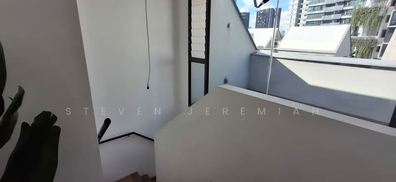 10 Evelyn, 10 Evelyn Road, 3 Bedrooms, 1,410 sqft, Condominium For Sale, by Steven Jeremiah, 500126113 - Stairs - PropertyGuru.com.sg