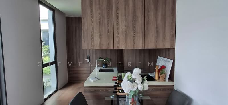 10 Evelyn, 10 Evelyn Road, 3 Bedrooms, 1,410 sqft, Condominium For Sale, by Steven Jeremiah, 500126113 - Kitchen - PropertyGuru.com.sg