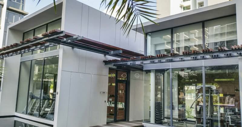 La Fiesta, Sengkang Square, 3 Bedrooms, 1,001 sqft, Condominium For Rent, by Casey Koo 古家进, 500126116 - Exterior - PropertyGuru.com.sg