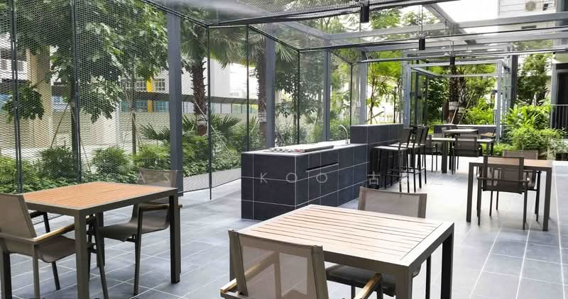 La Fiesta, Sengkang Square, 3 Bedrooms, 1,001 sqft, Condominium For Rent, by Casey Koo 古家进, 500126116 - Exterior - PropertyGuru.com.sg