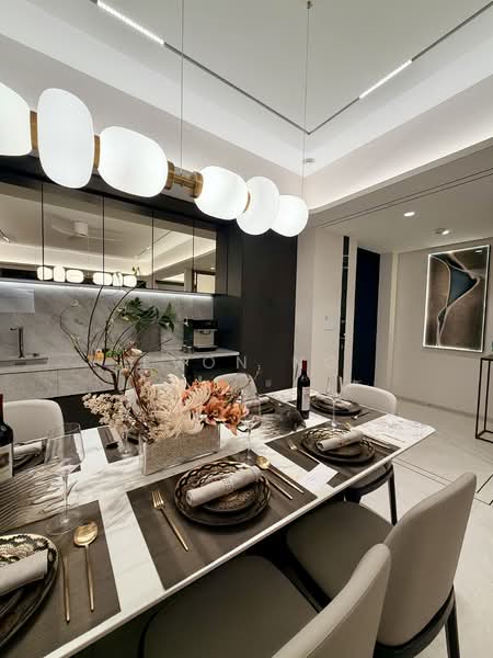Vela Bay, Bayshore Road, 5 Bedrooms, 1,582 sqft, Condominium For Sale, by Evon Ng, 500126118 - Dining Room - PropertyGuru.com.sg