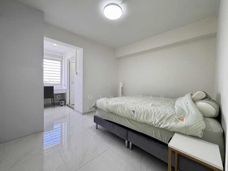 411 Serangoon Central, 411 Serangoon Central, 3 Bedrooms, 1,151 sqft, HDB Flat For Rent, by Clement Tan, 500126119 - Master Bedroom - PropertyGuru.com.sg