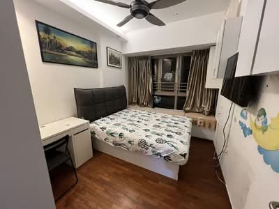 For Rent - Waterfront Gold