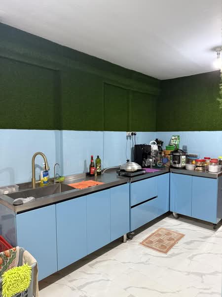 505 Bukit Batok Street 52, 505 Bukit Batok Street 52, 2 Bedrooms, 742 sqft, HDB Flat For Rent, by Petrina Ngo, 500126130 - Kitchen - PropertyGuru.com.sg