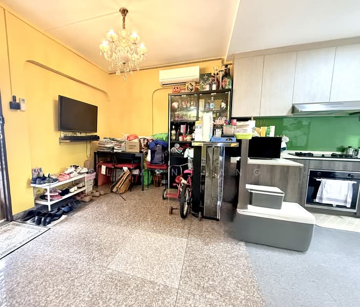 410 Jurong West Street 42, 410 Jurong West Street 42, 3 Bedrooms, 1,615 sqft, HDB Flat For Sale, by Clement Ang, 500126134 - Kitchen - PropertyGuru.com.sg