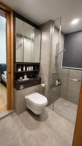Midwood, 8 Hillview Rise, 4 Bedrooms, 1,249 sqft, Condominium For Sale, by Teni Atmadja 陈铨莉., 500126138 - Bathroom - PropertyGuru.com.sg