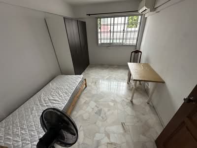 For Rent - 242 Tampines Street 21