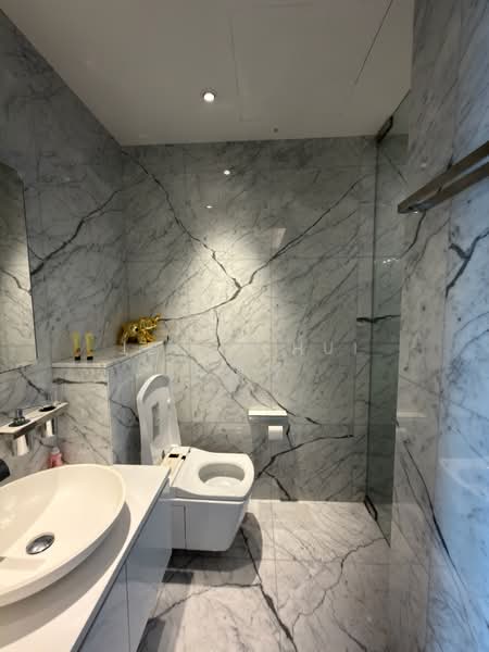 Alba, 8 Cairnhill Rise, 4 Bedrooms, 2,303 sqft, Condominium For Sale, by Jenny Hui 许群婷, 500126163 - Bathroom - PropertyGuru.com.sg