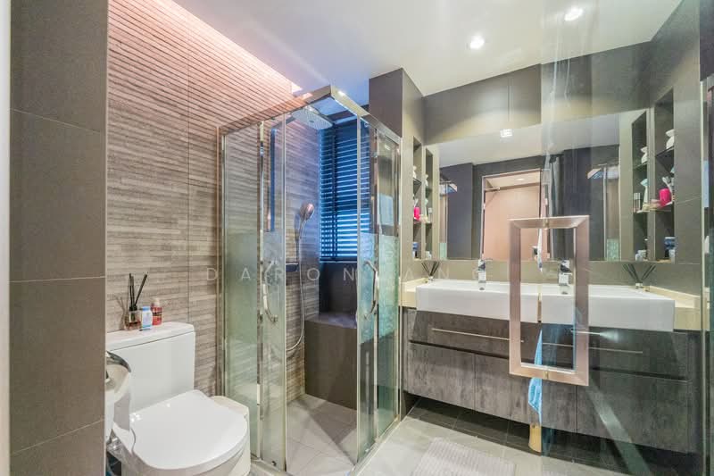 Baywater, 808 Bedok Reservoir Road, 3 Bedrooms, 2,401 sqft, Condominium For Sale, by Daron Ang, 500126172 - Lower Floor Master Bath - #PP - PropertyGuru.com.sg