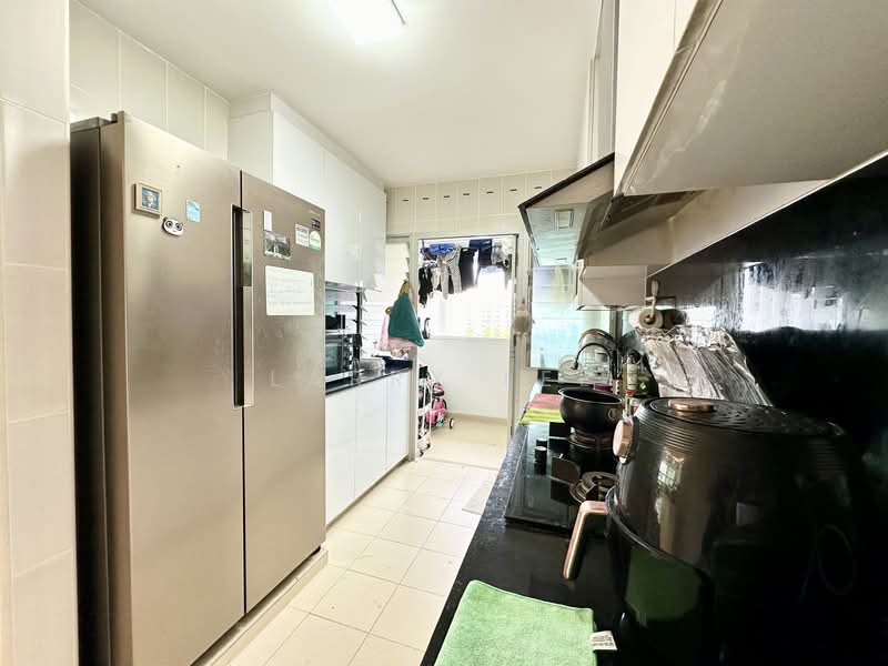 782A Woodlands Crescent, 782A Woodlands Crescent, 3 Bedrooms, 990 sqft, HDB Flat For Sale, by Larry Lee, 500126182 - Kitchen - PropertyGuru.com.sg
