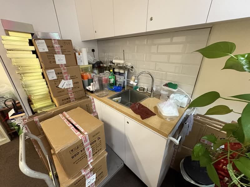 Paya Lebar Square, 60 Paya Lebar Singapore, 538 sqft, Office For Sale, by Jun Yu, 500126186 - Pantry - CommercialGuru.com.sg
