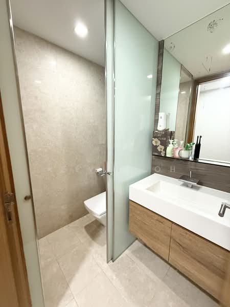 The Lanai, 140 Hillview Avenue, 4 Bedrooms, 1,302 sqft, Condominium For Sale, by Kelvin Poh, 500126193 - Bathroom - PropertyGuru.com.sg