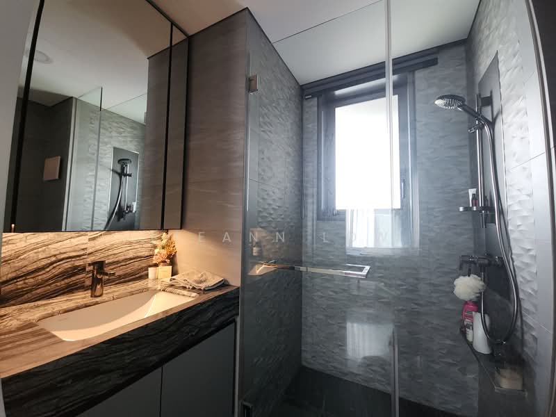 Margaret Ville, 20 Margaret Drive, 3 Bedrooms, 915 sqft, Apartment For Sale, by Leeann Low, 500126211 - Bathroom - PropertyGuru.com.sg