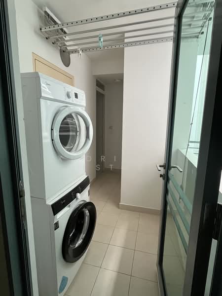 The Sixth Avenue Residences, 168 Sixth Avenue, 3 Bedrooms, 1,356 sqft, Condominium For Sale, by JEROME SUN, 500126214 - Balcony - PropertyGuru.com.sg