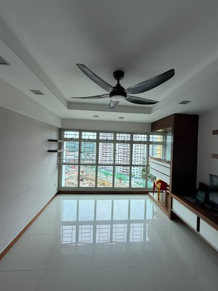 652 Punggol Central, 652 Punggol Central, 3 Bedrooms, 1,184 sqft, HDB Flat For Rent, by Jermain Ng, 500126231 - Living Room - PropertyGuru.com.sg