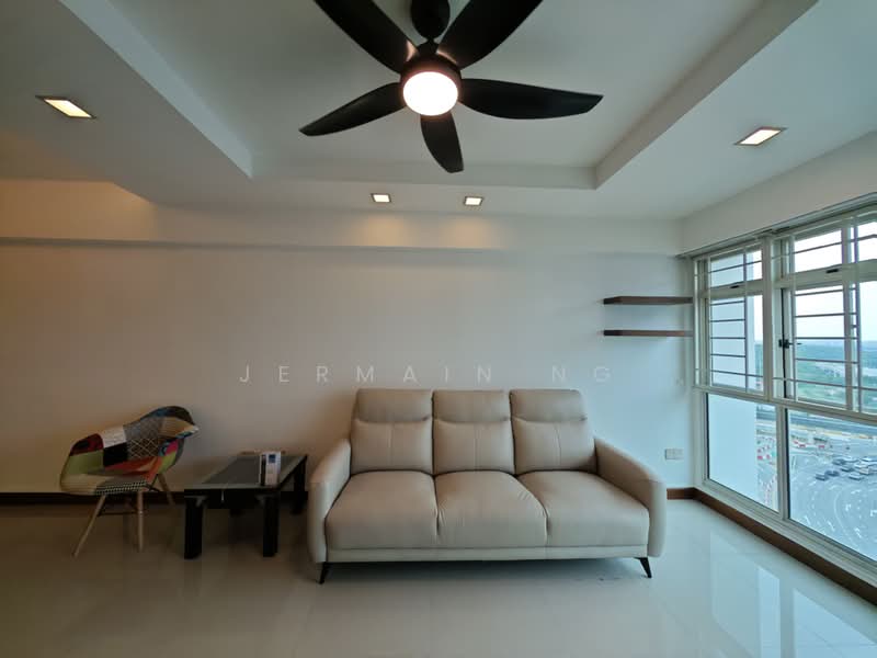652 Punggol Central, 652 Punggol Central, 3 Bedrooms, 1,184 sqft, HDB Flat For Rent, by Jermain Ng, 500126231 - Living Room - PropertyGuru.com.sg