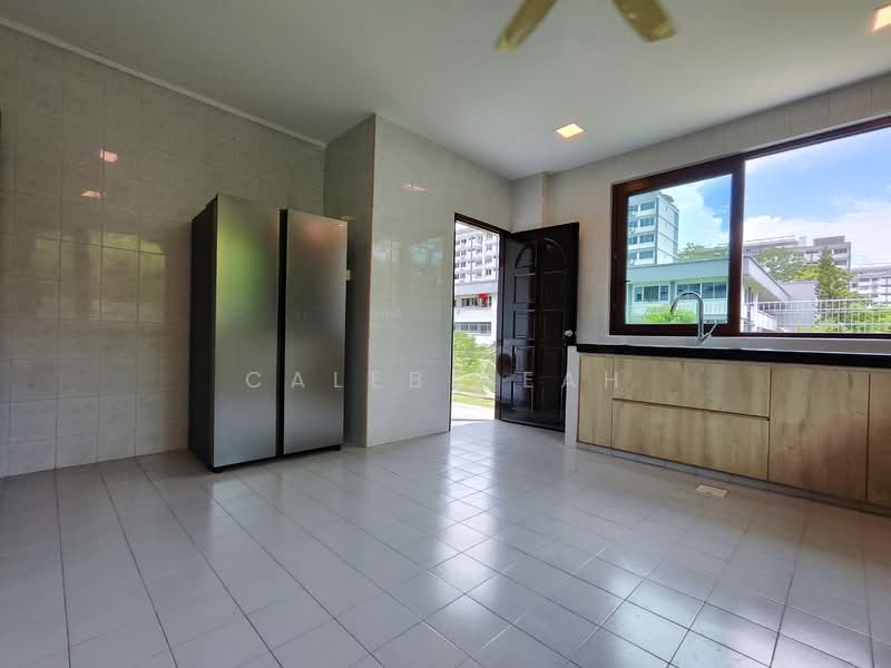 Newly Renovated Semi-D 5BR in Meragi Close, Meragi Close, 5 Bedrooms, 3,250 sqft, Semi-Detached House For Rent, by Caleb Seah, 500126232 - Kitchen - PropertyGuru.com.sg