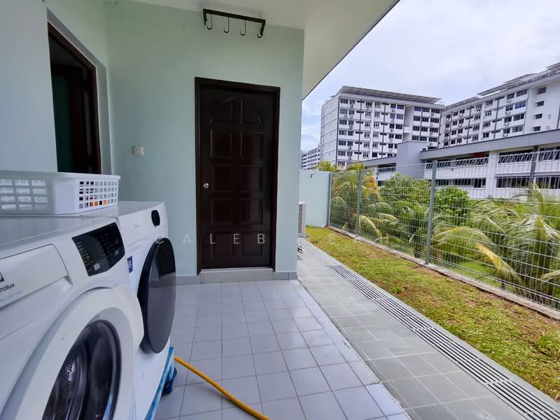 Newly Renovated Semi-D 5BR in Meragi Close, Meragi Close, 5 Bedrooms, 3,250 sqft, Semi-Detached House For Rent, by Caleb Seah, 500126232 - Exterior - PropertyGuru.com.sg