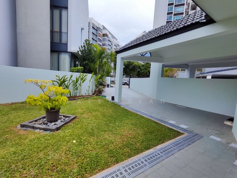 Newly Renovated Semi-D 5BR in Meragi Close, Meragi Close, 5 Bedrooms, 3,250 sqft, Semi-Detached House For Rent, by Caleb Seah, 500126232 - Exterior - PropertyGuru.com.sg