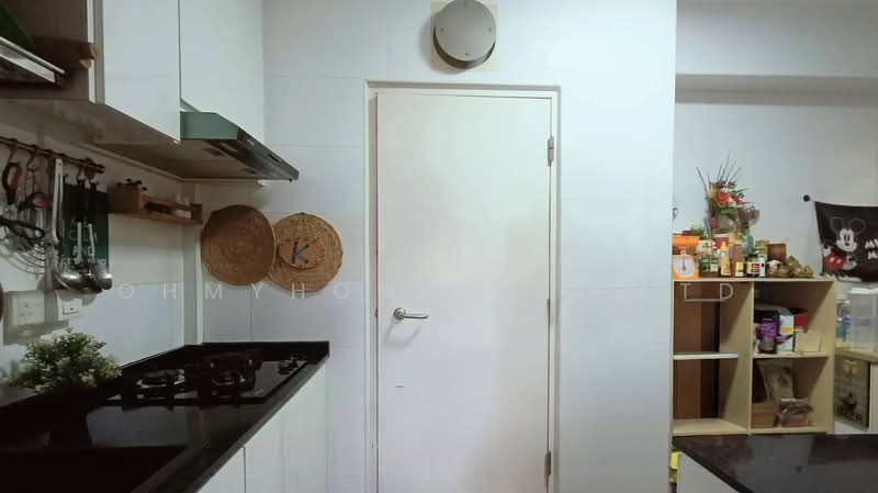 107A Canberra Street, 107A Canberra Street, 2 Bedrooms, 721 sqft, HDB Flat For Sale, by Jayden Saravannan, 500126240 - Kitchen - PropertyGuru.com.sg