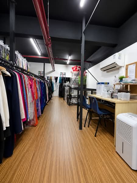 Henderson Industrial Park, 203 Henderson Road, 3,122 sqft, Light Industrial (B1) For Sale, by Julianna Foo, 500126247 - Interior - CommercialGuru.com.sg