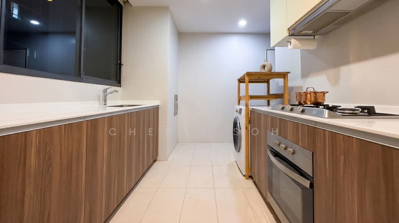 The Luxurie, , 3 Bedrooms, 1,055 sqft, Condominium For Rent, by Cheryl Soh, 500126250 - Kitchen - PropertyGuru.com.sg