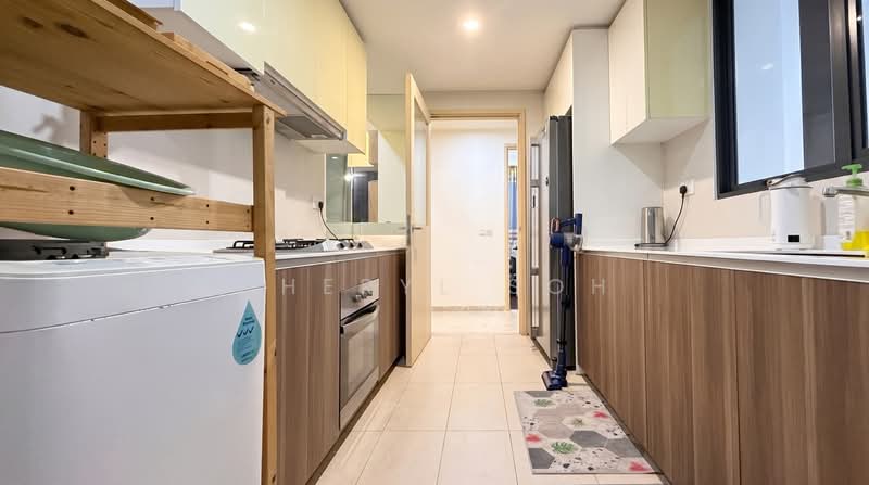 The Luxurie, , 3 Bedrooms, 1,055 sqft, Condominium For Rent, by Cheryl Soh, 500126250 - Kitchen - PropertyGuru.com.sg
