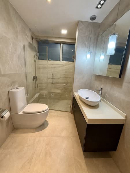 The Bayshore, 24 Bayshore Road, 2 Bedrooms, 936 sqft, Condominium For Sale, by Edwin Ferroa, 500126252 - Bathroom - PropertyGuru.com.sg