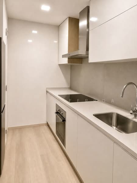 The Bayshore, 24 Bayshore Road, 2 Bedrooms, 936 sqft, Condominium For Sale, by Edwin Ferroa, 500126252 - Kitchen - PropertyGuru.com.sg