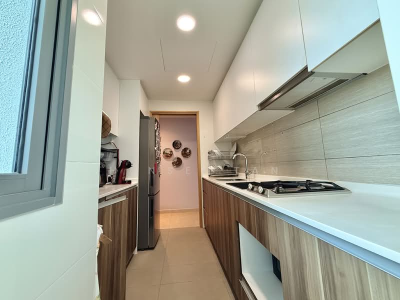 The Glades, 8 Bedok Rise, 3 Bedrooms, 840 sqft, Condominium For Sale, by Hansel Tan, 500126256 - Kitchen - PropertyGuru.com.sg