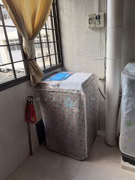 879 Woodlands Street 82, 879 Woodlands Street 82, Room Rental, 100 sqft, HDB Flat For Rent, by Cherie Ong, 500126258 - Laundry - PropertyGuru.com.sg