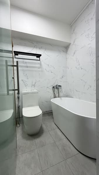 485C Choa Chu Kang Avenue 5, 485C Choa Chu Kang Avenue 5, 3 Bedrooms, 1,302 sqft, HDB Flat For Sale, by Eric Yam, 500126274 - Attached Bathroom - PropertyGuru.com.sg