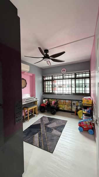485C Choa Chu Kang Avenue 5, 485C Choa Chu Kang Avenue 5, 3 Bedrooms, 1,302 sqft, HDB Flat For Sale, by Eric Yam, 500126274 - Bedroom 3  - PropertyGuru.com.sg