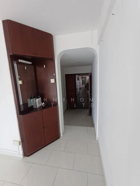 103 Jalan Rajah, 103 Jalan Rajah, 3 Bedrooms, 1,496 sqft, HDB Flat For Sale, by BEN CHEE, 500126286 - Entrance - PropertyGuru.com.sg