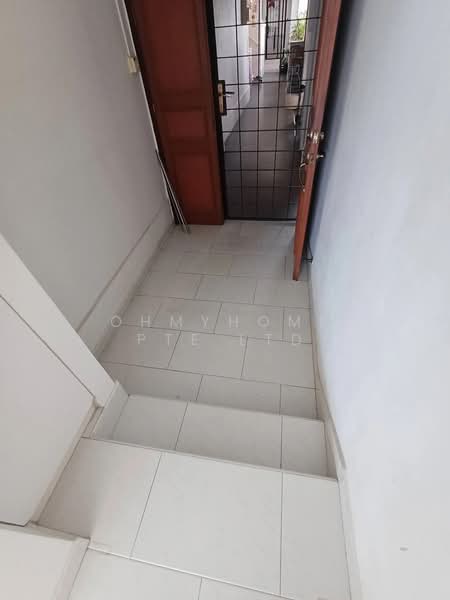 103 Jalan Rajah, 103 Jalan Rajah, 3 Bedrooms, 1,496 sqft, HDB Flat For Sale, by BEN CHEE, 500126286 - Entrance - PropertyGuru.com.sg