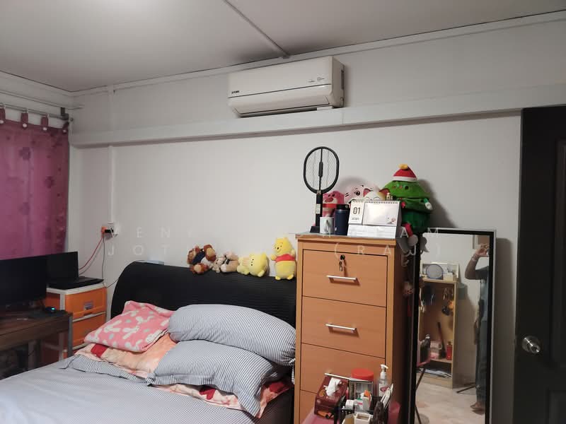 908 Jurong West Street 91, 908 Jurong West Street 91, 3 Bedrooms, 1,108 sqft, HDB Flat For Sale, by Venkatachalam Jothiraj (Raj), 500126288 - Bedroom - PropertyGuru.com.sg