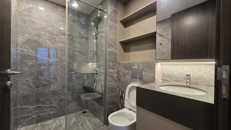 The LINQ @ Beauty World, 118 Upper Bukit Timah Road, 2 Bedrooms, 549 sqft, Condominium For Rent, by Zac Chen, 500126293 - Bathroom - PropertyGuru.com.sg