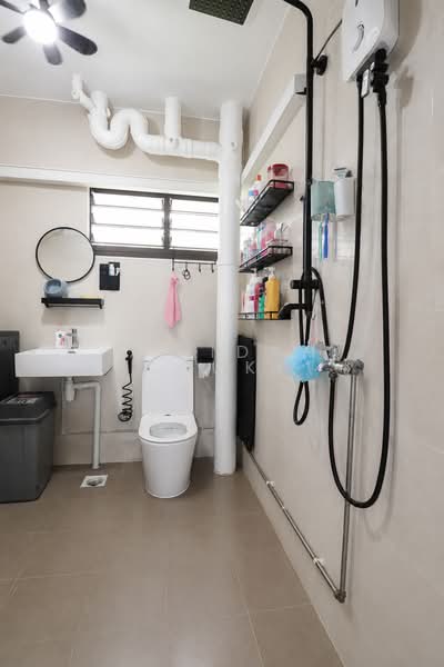 154 Yung Ho Road, 154 Yung Ho Road, 4 Bedrooms, 1,636 sqft, HDB Flat For Sale, by Zahidah Sauki, 500126300 - Bathroom - PropertyGuru.com.sg