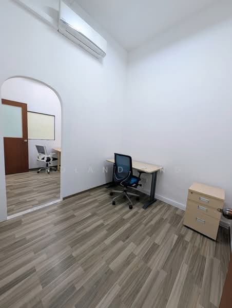 Midview City, 18 Sin Ming Lane, 80 sqft, Light Industrial (B1) For Rent, by Roland Ong, 500126301 - CommercialGuru.com.sg